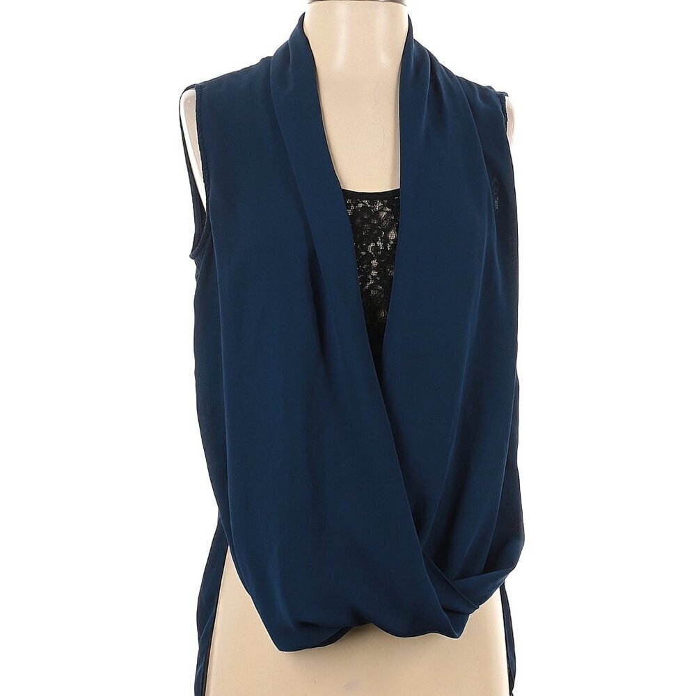 Vince Camuto Size S Sleeveless blouse